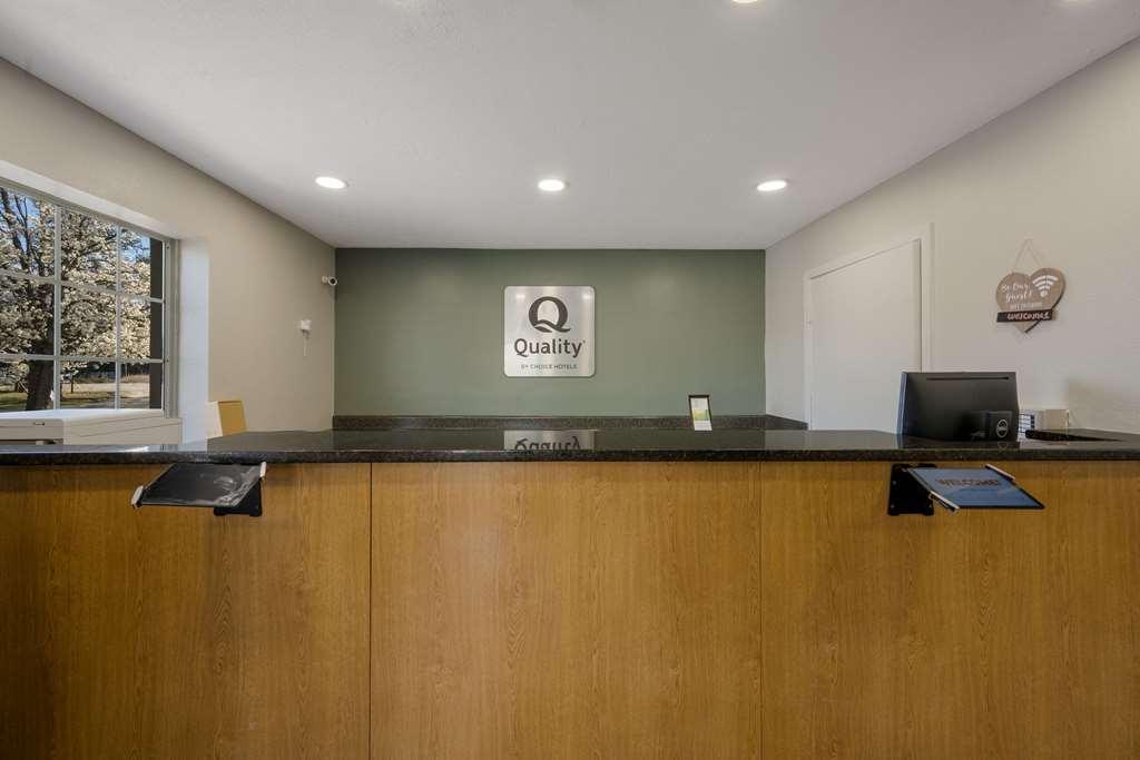 Quality Inn University Area Farmville Interior foto