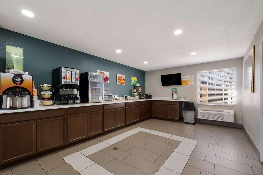 Quality Inn University Area Farmville Restaurante foto